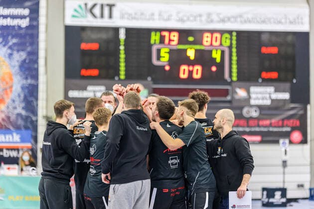 07 04 21, Mens, Basketball, 2020 2021 season, 2 Bundesliga, Pro B Süd, College Wizards White Wings Hanau The team from Hanau is happy about the narrow victory Karlsruhe Institute for Sport and Sport Science IfSS Baden Württemberg Germany