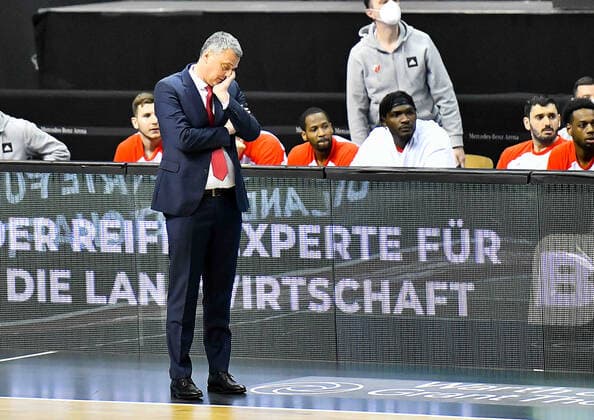 08 04 2021, xlakx, Basketball EuroLeague, Alba Berlin Red Star Belgrade emspor, v l Dejan Radonjic Red Star Belgrade, Coach Berlin