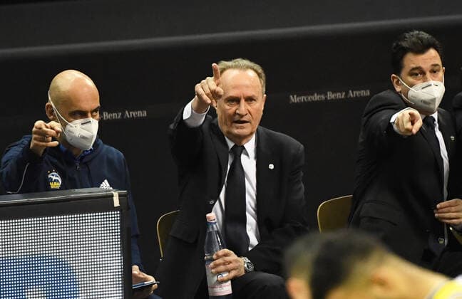 Basketball, men, 2020 2021 season, EuroLeague 34 matchday , Alba Berlin Red Star Belgrade, coach Aito Garcia Reneses Alba Berlin , 08 04 2021, Copyright: xSebastianxRäppoldx xMatthiasxKox