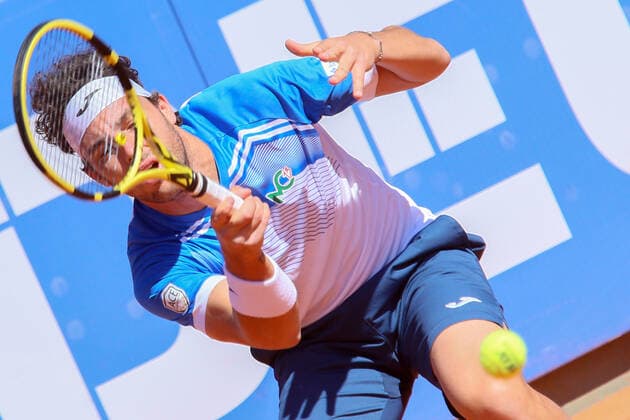 2021 Sardegna Open Tennis - 20210408 CAGLIARI, ITALY, APR 08: Marco Cecchinato in action during the ATP, Tennis Herren Tour 250 Sardegna Open tennis match against Yannick Hanfmann in Cagliari, Italy on April 08, 2021. Yannick Hanfmann won the match 7-5, 6-1. Cagliari Tennis Club Cagliari Italy 6473_237118 Copyright: xGiampieroxSposito PentaxPressx