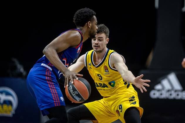 Basketball Berlin 08 04 2021 Euroleague Season 2020 2021 Alba Berlin Red Star Belgrade Jonas Mattisseck Alba Berlin, No 09 Jordan Loyd Belgrade, No 03