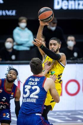 Basketball Berlin 08 04 2021 Euroleague Season 2020 2021 Alba Berlin Red Star Belgrade Peyton Siva Alba Berlin, No 03 Ognjen Kuzmic Belgrade, No 32