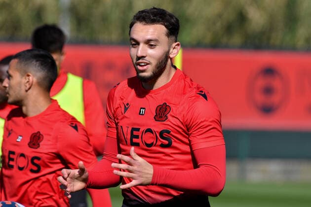 Amine Gouiri - OGC Nice - Centre d entrainement et de formation a Nice FOOTBALL : Entrainement OGC Nice - 09 04 2021 LionelUrman Panoramic 