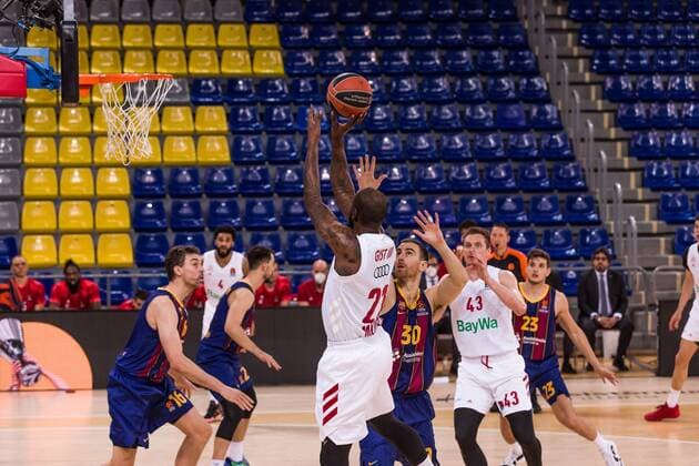 Mandatory Credit: Photo by Javier Borrego Shutterstock (11851499k) J. Gist of FC Bayern Munich shoot to basket during the Turkish Airlines EuroLeague match between FC Barcelona, Barca and FC Bayern Munich at Palau Blaugrana on April 09, 2021 in Barcelona, Spain. Basket: EuroLeague - FC Barcelona v Bayern Munich, Spain - 09 Apr 2021 Basket: EuroLeague - FC Barcelona v Bayern Munich, Spain - 09 Apr 2021  Copyright: xJavierxBorrego Shutterstockx 11851499k