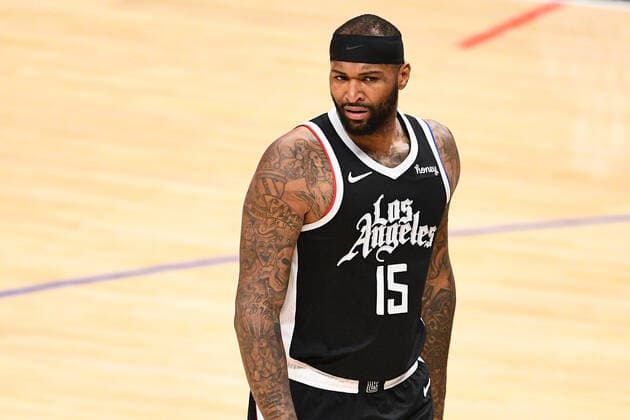 LOS ANGELES, CA - APRIL 09: Los Angeles Clippers Center DeMarcus Cousins (15) looks on during a NBA, Basketball Herren, USA game between the Houston Rockets and the Los Angeles Clippers on April 9, 2021 at STAPLES Center in Los Angeles, CA. (Photo by Brian Rothmuller Icon Sportswire) NBA: APR 09 Rockets at Clippers Icon210409003