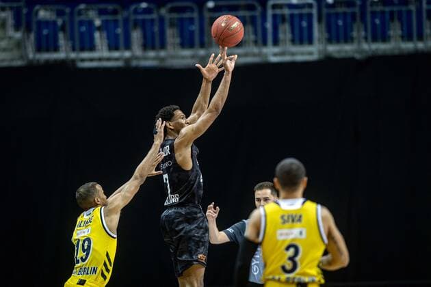 Basketball Berlin 10 04 2021 1 Bundesliga easyCredit BBL BBL Season 2020 2021 Alba Berlin Hamburg Towers Kameron Taylor Hamburg, No 07