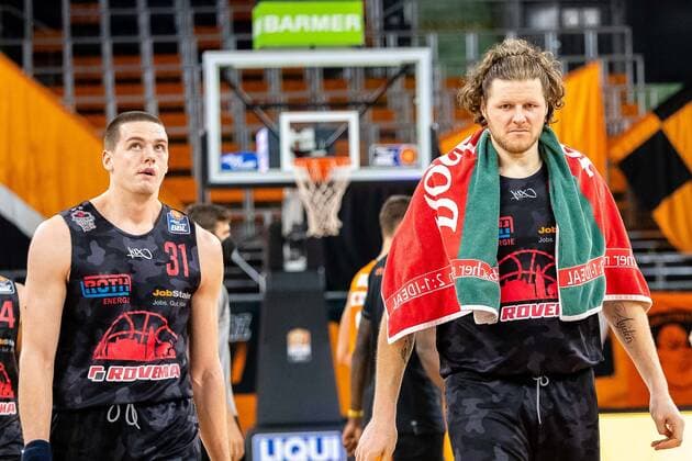 Disappointment for JobStairs Giessen, lost to Ratiopharm Ulm with 109 79 GER, Ratiopharm Ulm vs JobStairs Giessen 46ers, easycredit 1 Bundesliga Basketball, 27 Matchday, Season 2020 21, 10 04 2021 Ratiopharm Ulm vs JobStairs Giessen 46ers, 1 Basketball Bundesliga Neu Ulm Copyright: xEibner-Pressefoto RogerxBuerkex EP_EER