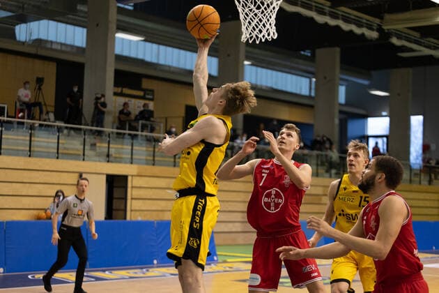 Timo Lanmüller Tigers Tübingen, 77 ¨¨¨Tigers Tübingen vs Bayer Giants Leverkusen, 2 Basketball, Bundesliga, Pro A, Barmer 2 Basketball, Matchday 30, Season 2020 2021, 10 04 2021, ¨¨ Tigers Tübingen Bayer Giants Leverkusen, Basketball, 2 Bundesliga, Barmer 2 Basketball, Matchday 30, Season 2020 2021, 10 04 2021 Rottenburg am Neckar, Germany. Copyright: xNinaxSander xEibnerxPressefotoxIx EP_NSR