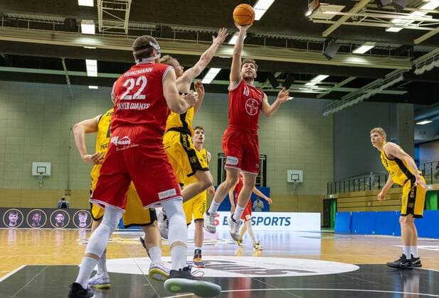 Harris Hujic Bayer Giants Leverkusen, 10 ¨¨Tigers Tübingen vs Bayer Giants Leverkusen, 2 Basketball, Bundesliga, Pro A, Barmer 2 Basketball, Matchday 30, Spielzeit 2020 2021, 10 04 2021, ¨¨ Tigers Tübingen Bayer Giants Leverkusen, Basketball, 2 Bundesliga, Barmer 2 Basketball, Matchday 30, Spielzeit 2020 2021, 10 04 2021 Rottenburg am Neckar. Copyright: xDennisxDuddek xEibnerxPressefotox EP_DDU