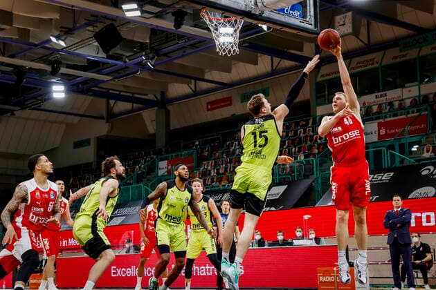 Basketball, BBL, medi Bayreuth - Brose Bamberg