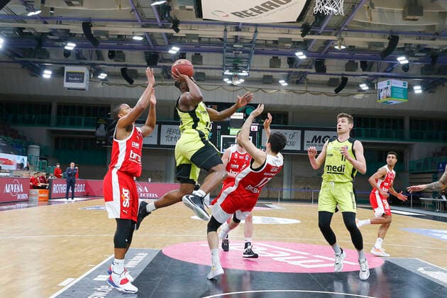 27 Matchday of the easyCredit BBL Basketball Bundesliga on 10 April 2021at the Oberfrankenhalle in Bayreuth Bavaria Germany Season 2020 2021 Medi Bayreuth vs Brose Bamberg Frank Bartley Medi Bayreuth 24 center Mateo Seric Brose Bamberg 17 right