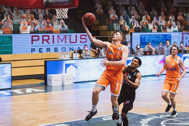 easyCredit BBL 27 Matchday RASTA Vechta vs NINERS Chemnitz, 10 04 2021 Tim Hasbargen RASTA Vechta, 6 easyCredit BBL 27 Matchday RASTA Vechta vs NINERS Chemnitz on 10 04 2021 in Vechta RASTA Dome , Germany, Copyright: xBEAUTIFULxSPORTS Neddermannx