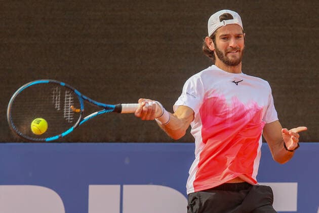 2021 Sardegna Open Tennis - 20210410 CAGLIARI, ITALY, APR 10: Andrea Vavassori in action during the men s tennis doubles final match at the ATP, Tennis Herren Tour 250 Sardegna Open in Cagliari, Italy on April 10, 2021. Cagliari Tennis Club Cagliari Italy 6484_237389 Copyright: xGiampieroxSposito PentaxPressx
