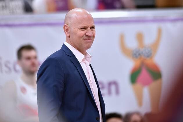 Denis Wucherer coach, head coach s Oliver Wuerzburg disappointed, frustrated, emotion , Basketball, Bundesliga, BBL, BG Goettingen s Oliver Wuerzburg, 11 04 2021, BG Goettingen s Oliver Wuerzburg, Basketball, Bundesliga, GER, BBL, 11 04 2021 Goettingen Copyright: xEibner-Pressefotox-xRolandxSippelx