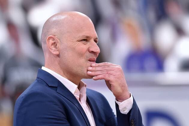 Denis Wucherer coach, head coach s Oliver Wuerzburg disappointed, frustrated, emotion, nachdnklich , Basketball, Bundesliga, BBL, BG Goettingen s Oliver Wuerzburg, 11 04 2021, BG Goettingen s Oliver Wuerzburg, Basketball, Bundesliga, GER, BBL, 11 04 2021 Goettingen Copyright: xEibner-Pressefotox-xRolandxSippelx