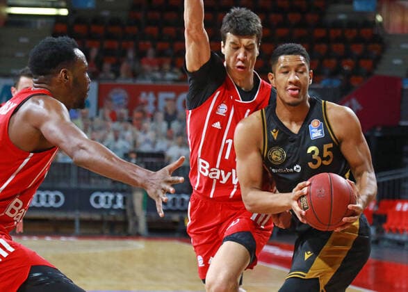 11 Vladimir Lucic25 JaJuan Johnson FCBB red, against 35 Karim Jallow Braunschweig Basketball, 1 Bundesliga, BBL, FC Bayern Munich, Basketball Loewen Braunschweig at Audi Dome, 11 04 2021 PHOTO Mladen Lackovic LakoPress