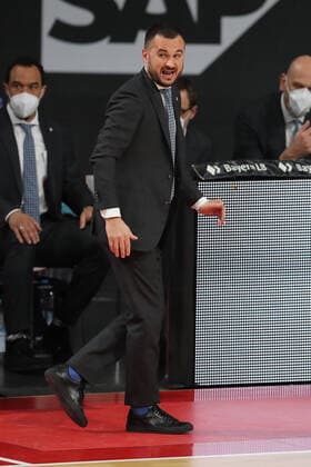 Co coach Adriano Vertemati Muenchen GER, FC Bayern Basketball vs Loewen Braunschweig, basketball, easyCredit BBL, season 2020 2021, 11 04 2021, GER, FC Bayern Basketball vs Loewen Braunschweig, basketball, easyCredit BBL, season 2020 2021, 11 04 2021, Muenchen Copyright: xEIBNER MarcelxEngelbrechtx EP_EER