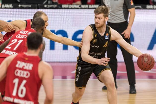 Basketball, BBL, 20210411, FC Bayern München Basketball Löwen Braunschweig In the picture Luc VAN SLOOTEN Basketball Löwen Braunschweig, 4 Munich Audi Dome Bayern Germany Copyright: Passion2Press MarkusxFischerx