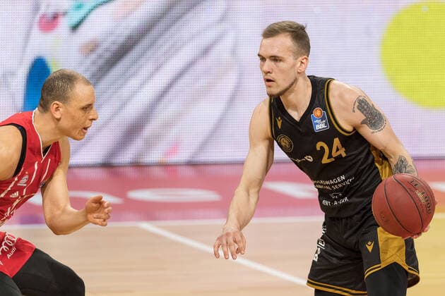 Basketball, BBL, 20210411, FC Bayern München Basketball Löwen Braunschweig In the picture Arnas VELICKA Basketball Löwen Braunschweig, 24 Munich Audi Dome Bayern Germany Copyright: Passion2Press MarkusxFischerx