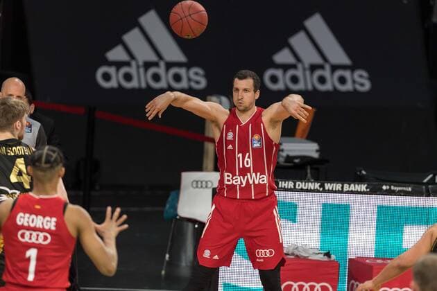 Basketball, BBL, 20210411, FC Bayern München Basketball Löwen Braunschweig In the picture Paul ZIPSER FC Bayern München, 16 Munich Audi Dome Bayern Germany Copyright: Passion2Press MarkusxFischerx