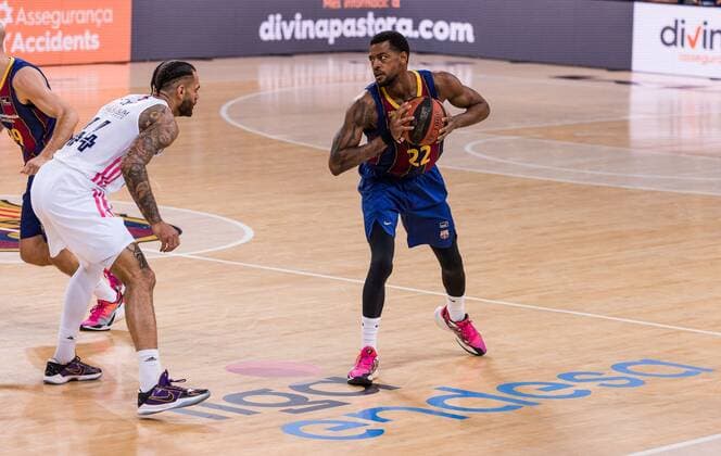 Mandatory Credit: Photo by Javier Borrego Shutterstock (11853641d) Cory Higgins of FC Barcelona, Barca in action during the Liga Endesa ACB match between FC Barcelona and Real Madrid at Palau Blaugrana on April 11, 2021 in Barcelona, Spain. Basket: Liga Endesa ACB - FC Barcelona vs Real Madrid, Spain - 11 Apr 2021 Basket: Liga Endesa ACB - FC Barcelona vs Real Madrid, Spain - 11 Apr 2021  Copyright: xJavierxBorrego Shutterstockx 11853641d