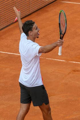 2021 Sardegna Open Tennis - 20210411 CAGLIARI, ITALY, APR 11: Lorenzo Sonego of Italy celebrates after defeating Laslo Djere of Serbia in the final tennis match at the ATP, Tennis Herren Tour 250 Sardegna Open in Cagliari, Italy on April 11, 2021. Cagliari Tennis Club Cagliari Italy 6490_237584 Copyright: xGiampieroxSposito PentaxPressx