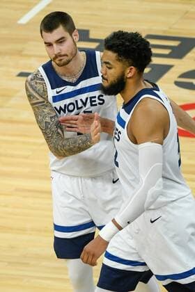 Minnesota Timberwolves forward Juancho Hernangomez (L) celebrates with Minnesota Timberwolves center Karl-Anthony Towns (R) after Towns hit a three point shot, during the NBA, Basketball Herren, USA basketball game between the Chicago Bulls and the Minnesota Timberwolves at Target Center in Minneapolis, Minnesota, US, 11 April 2021. Chicago Bulls at Minnesota Timberwolves !ACHTUNG: NUR REDAKTIONELLE NUTZUNG!  Copyright: xCRAIGxLASSIGx AME9450 20210412-637538012477895917