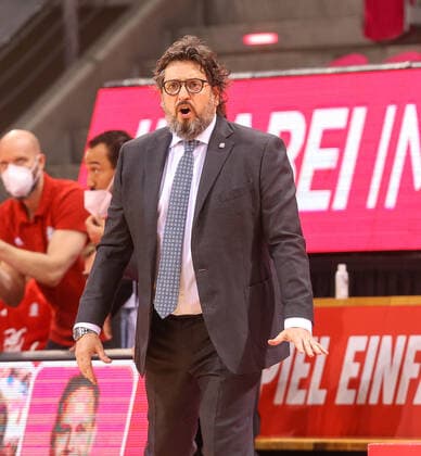 Andrea Trinchieri coach Bayern Muenchen , Telekom Baskets Bonn vs Bayern Muenchen, Basketball, 1 Easy Credit Bundesliga, 30 Spieltag, 13 04 2021, Telekom Baskets Bonn vs Bayern Muenchen, Basketball, 1 Easy Credit Bundesliga, 30 Spieltag, 13 04 2021 Bonn Copyright: xJoergxNiebergall Eibner-Pressefox EP_JNL