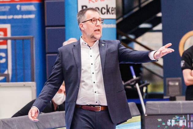 Silvano Poropat Syntainics MBC, Head Coach gesticulating, 4 13 2021, Weissenfels Germany , Basketball, easyCredit Basketball Bundesliga, Syntainics MBC BG Goettingen xprx