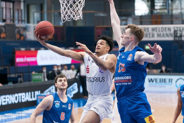 Syntainics MBC BG Goettingen, Basketball, Bundesliga, Men, 2020 2021, 28 Matchday, 13 04 2021, f l Marko Krstanovic MBC, 6 , Nelson Weidemann Goettingen, 2 , Philipp Hartwich MBC, 12 Syntainics MBC BG Goettingen, Basketball, Bundesliga, Men, 2020 2021, 28 Matchday, 13 04 2021, Weissenfels Copyright: xSchulz Eibner-Pressefotox ep_esz
