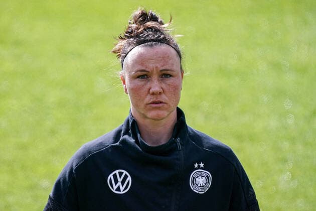 Marina Hegering DFB Women, 5 , Single image, Action, Portrait, 13 04 2021, Wiesbaden Germany , Football, Womens international match, Germany Norway, DFB DFL REGULATES PROHIBIT ANY USE OF PHOTOGRAPHS AS IMAGE SEQUENCES AND OR QUASI VIDEO xozx