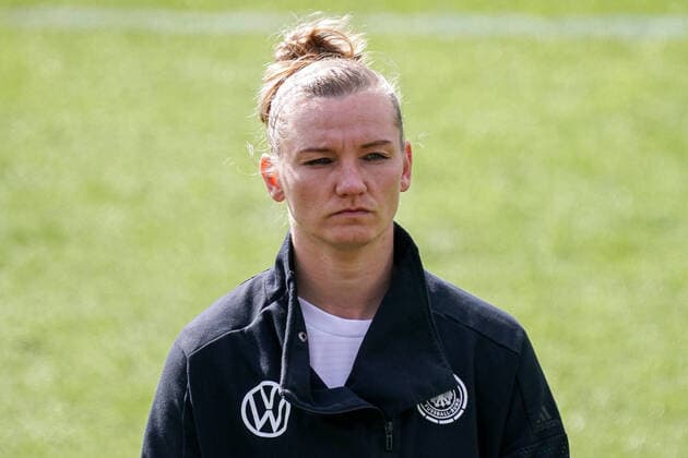 Alexandra Popp Alex Popp, DFB Women, 11 , Single image, Action, Portrait, 13 04 2021, Wiesbaden Germany , Football, Womens international match, Germany Norway, DFB DFL REGULATES PROHIBIT ANY USE OF PHOTOGRAPHS AS IMAGE SEQUENCES AND OR QUASI VIDEO xozx