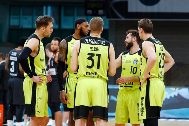 28 Matchday of the easyCredit BBL Basketball Bundesliga on 13 April 2021in the Oberfrankenhalle in Bayreuth Bavaria Germany season 2020 2021 Medi Bayreuth against ratiopharm Ulm Matthew Tiby Medi Bayreuth 15 , Dererk Pardon Medi Bayreuth 0 , Osvaldas Olisevicius Medi Bayreuth 31 , Bastian Doreth Medi Bayreuth 10 , David Walker Medi Bayreuth23