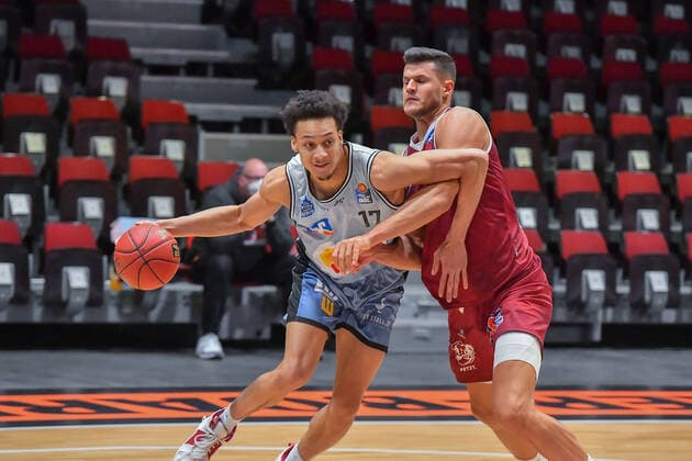 Chemnitz, Germany 14 April 2021 BBL 2020 2021 Niners Chemnitz vs Hakro Merlins Crailsheim v li in duel Jamuni McNeace Crailsheim and Filip Stanic Chemnitz Fair Chemnitz Saxony Copyright: xFotostandx xDostmannx