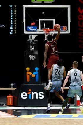 14 04 2021, easyCredit Basketball Bundesliga, BBL, season 2020 2021, men, Chemnitz Niners HAKRO Merlins Crailsheim Isiaha Mike, Niners Chemnitz, Jeremy Jones, HAKRO Merlins Crailsheim Chemnitz Fair Chemnitz Saxony Germany