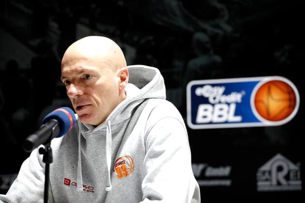 14 04 2021, easyCredit Basketball Bundesliga, BBL, season 2020 2021, men, Chemnitz Niners HAKRO Merlins Crailsheim Rodrigo Pastore Headcoach , Niners Chemnitz Chemnitz Fair Chemnitz Saxony Germany