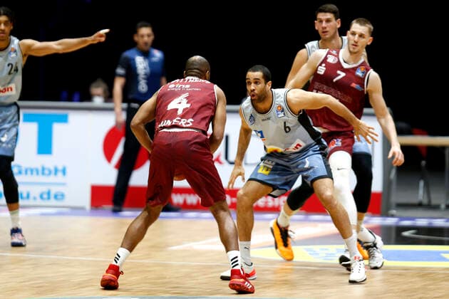 14 04 2021, easyCredit Basketball Bundesliga, BBL, 2020 2021 season, men, Chemnitz Niners HAKRO Merlins Crailsheim Virgel Matthews, Niners Chemnitz, Elias Lasisi, HAKRO Merlins Crailsheim Chemnitz Fair Chemnitz Saxony Germany
