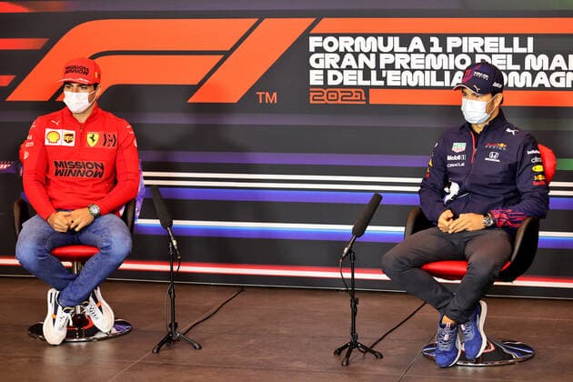 F1 Grand Prix of Emilia Romagna 55 Carlos Sainz (ESP, Scuderia Ferrari Mission Winnow), 11 Sergio Perez (MEX, Red Bull Racing), F1 Grand Prix of Emilia Romagna at Autodromo Enzo e Dino Ferrari on April 15, 2021 in Imola, Italy. (Photo by xpbimages.com XPB Images FIA Pool via HOCH ZWEI) Imola Italy Poolfoto HOCH ZWEI Pool XPB Images ,EDITORIAL USE ONLY