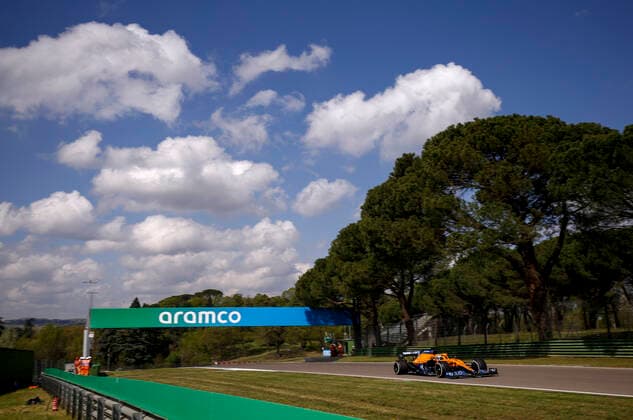 3 Daniel Ricciardo AUS, McLaren F1 Team , F1 Grand Prix of Emilia Romagna at Autodromo Enzo e Dino Ferrari on April 16, 2021 in Imola, Italy Photo by HOCH ZWEI Imola Italy