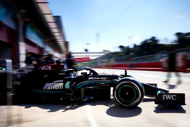 F1 Grand Prix of Emilia Romagna 44 Lewis Hamilton (GBR, Mercedes-AMG Petronas F1 Team), F1 Grand Prix of Emilia Romagna at Autodromo Enzo e Dino Ferrari on April 16, 2021 in Imola, Italy. (Photo by Steve Etherington for Mercedes-Benz Grand Prix Ltd. Daimler AG FIA Pool via HOCH ZWEI) Imola Italy Poolfoto HOCH ZWEI Pool Daimler AG ,EDITORIAL USE ONLY