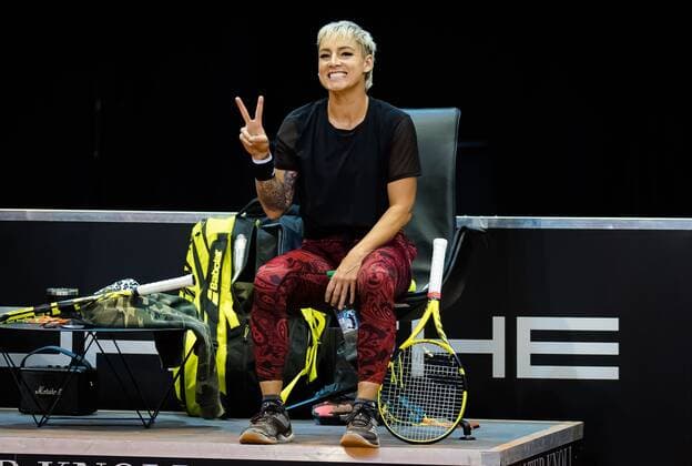 Mandatory Credit: Photo by Rob Prange Shutterstock (11862018ap) IBethanie Mattek-Sands of the United States during practice before the 2021 Porsche Tennis Grand Prix WTA, Tennis Damen 500 tournament 2021 Porsche Tennis Grand Prix Pre-Tournament - 16 Apr 2021 2021 Porsche Tennis Grand Prix Pre-Tournament - 16 Apr 2021  Copyright: xRobxPrange Shutterstockx 11862018ap