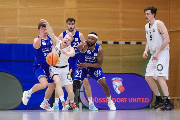 2 Basketball Bundesliga ProB ART Giants Duesseldorf vs VfL SparkassenStars Bochum, 16 04 2021 Patrick Liebert 1 ART Giants Duesseldorf 2 Basketball Bundesliga ProB ART Giants Duesseldorf vs VfL SparkassenStars Bochum on 16 04 2021, Duesseldorf Copyright: xBEAUTIFULxSPORTS KennyxBeelex