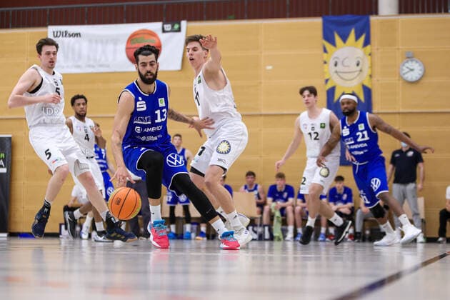 2 Basketball Bundesliga ProB ART Giants Düsseldorf vs VfL SparkassenStars Bochum, 16 04 2021 Miquel Servera Rodriguez 13 VfL SparkassenStars Bochum 2 Basketball Bundesliga ProB ART Giants Düsseldorf vs VfL SparkassenStars Bochum on 16 04 2021, Duesseldorf Copyright: xBEAUTIFULxSPORTS KennyxBeelex