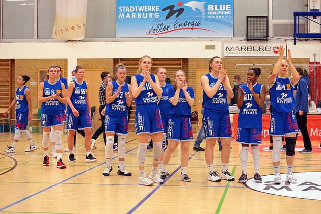 16 04 2021, xovx, Basketball Damen Bundesliga Playoffs Halbfinale Spiel 2, BC pharmaserv Marburg Rutronik Stars Keltern After the 63 71 loss against Keltern, the season is over for BC Marburg Marburg Sporthalle Georg Gaßmann Stadion Hessen Deutschland DE