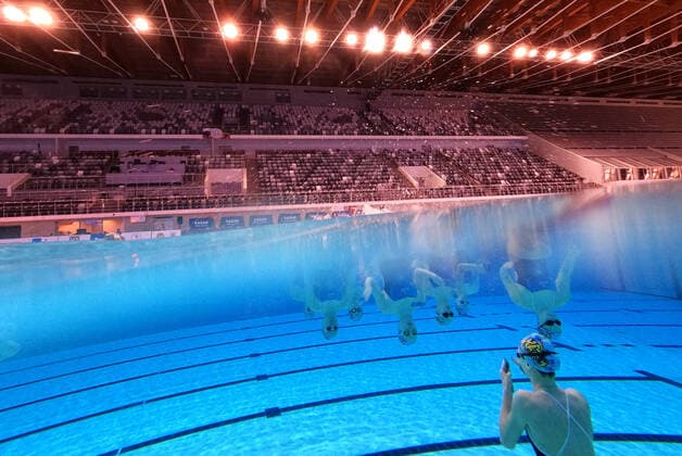 Bilder des Jahres 2021, Sport 04 April Sport Themen der Woche KW15 Sport Bilder des Tages KAZAN, RUSSIA - APRIL 17, 2021: Kazakh athletes practise before the start of Leg 3 of the 2021 FINA Artistic World Series at the Palace of Water Sports. Yegor Aleyev TASS  TS0FD0C2