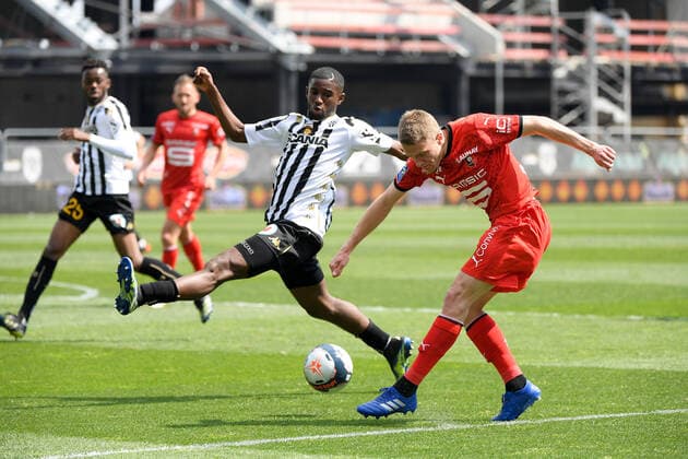 31 ADRIEN TRUFFERT (REN) FOOTBALL : Angers vs Rennes - Ligue 1 Uber Eats - 17 04 2021 FEP Panoramic 