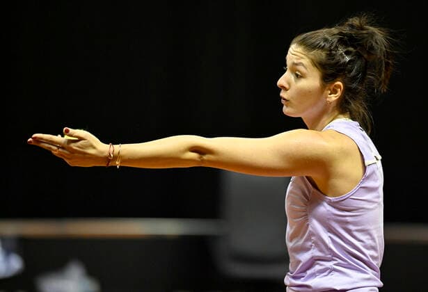 Margarita Gasparyan RUS angry, complains about referees decision, gestures Qualification Tennis Women Porsche Cup Porsche Tennis Grand Prix GP Stuttgart 2021 Porsche Arena 17 04 2021 Porsche Tennis Grand Prix Stuttgart 2021