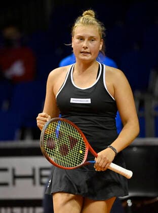 Nastasja Schunk GER cheers on point win Qualification Tennis Women Porsche Cup Porsche Tennis Grand Prix GP Stuttgart 2021 Porsche Arena 17 04 2021 Porsche Tennis Grand Prix Stuttgart 2021
