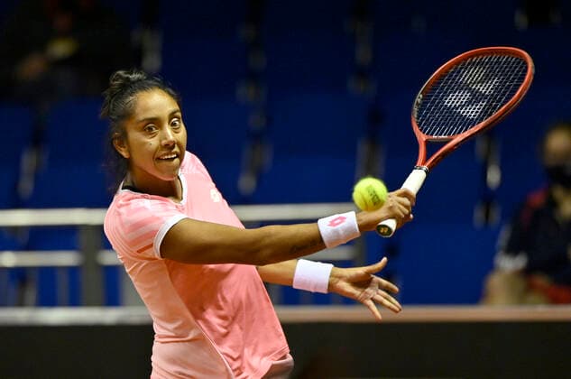 Daniela Seguel CHI Action Qualification Tennis Ladies Porsche Cup Porsche Tennis Grand Prix GP Stuttgart 2021 Porsche Arena 17 04 2021 Porsche Tennis Grand Prix Stuttgart 2021