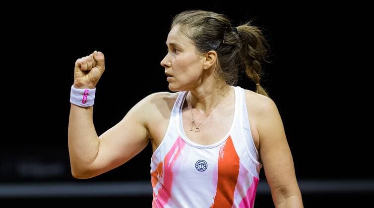 Mandatory Credit: Photo by Rob Prange Shutterstock (11862863bn) Laura Ioana Paar of Romania in action during qualifications at the 2021 Porsche Tennis Grand Prix WTA, Tennis Damen 500 tournament 2021 Porsche Tennis Grand Prix Qualifications Day 1 - 17 Apr 2021 2021 Porsche Tennis Grand Prix Qualifications Day 1 - 17 Apr 2021  Copyright: xRobxPrange Shutterstockx 11862863bn